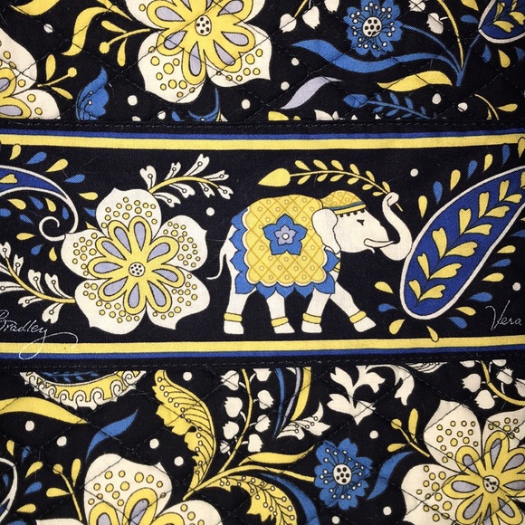 CUTE ELEPHANT VERA BRADLEY 15” LAPTOP SLEEVE - Picture 1 of 4